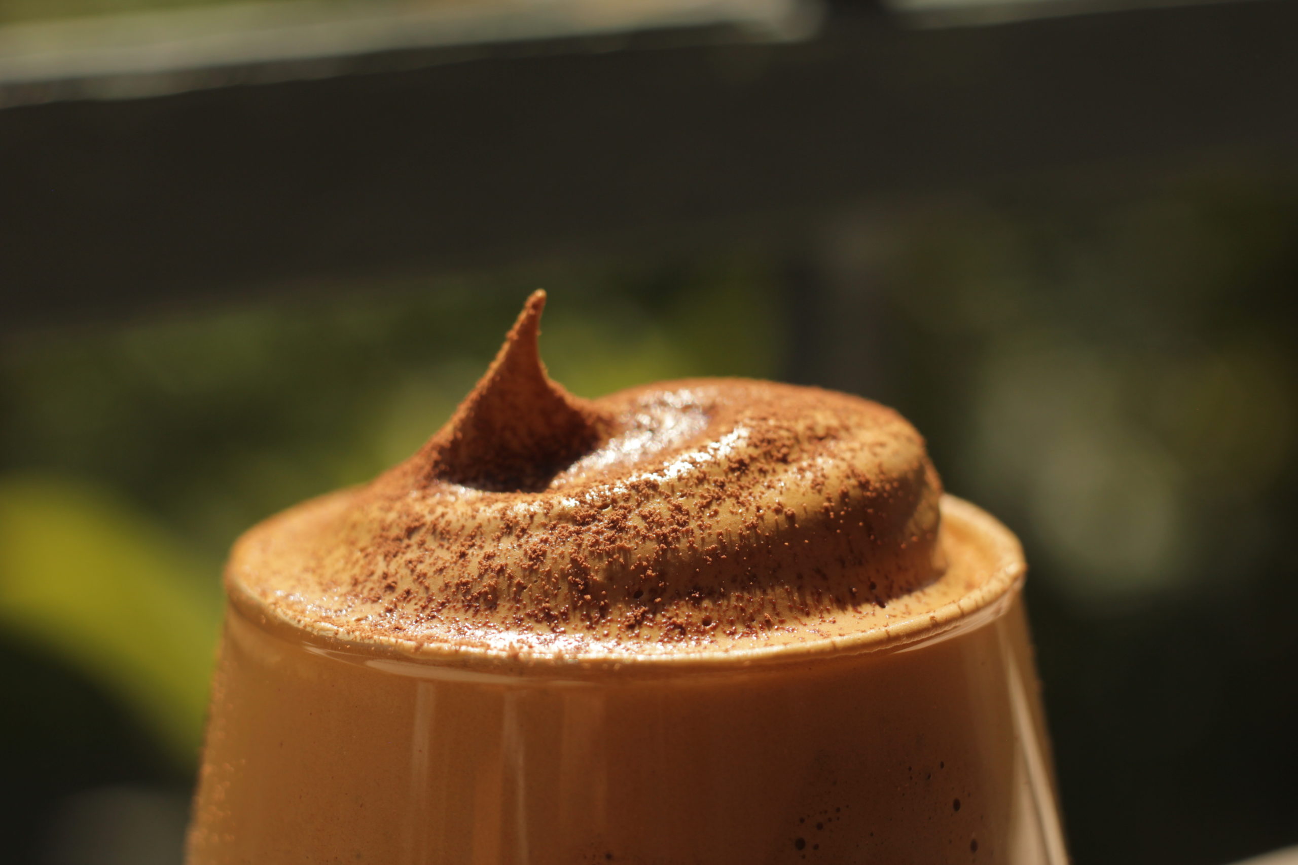 Dalgona, ja vlen ta provosh kafen më trendy të Instagramit?